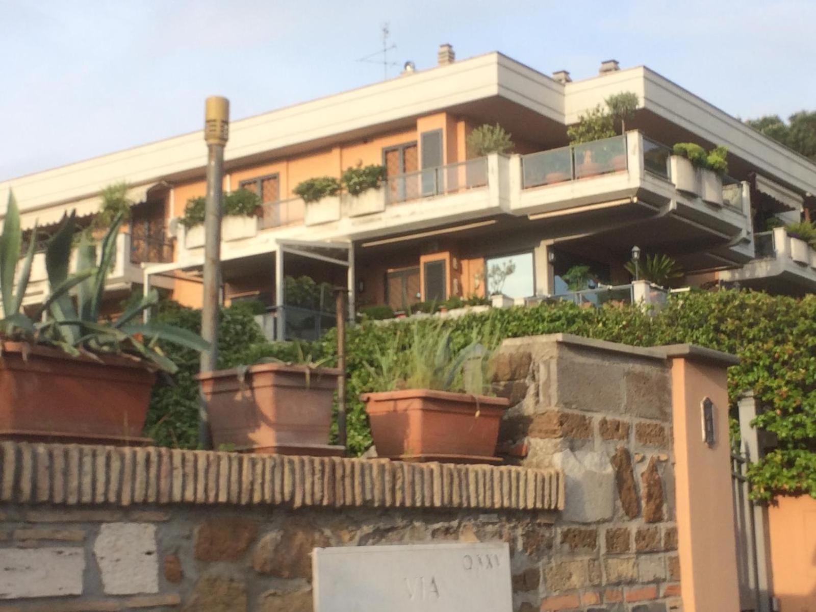 Domus Bed & Breakfast